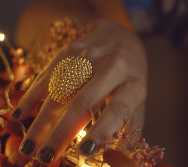 Anillo Molécula Grande Dorado